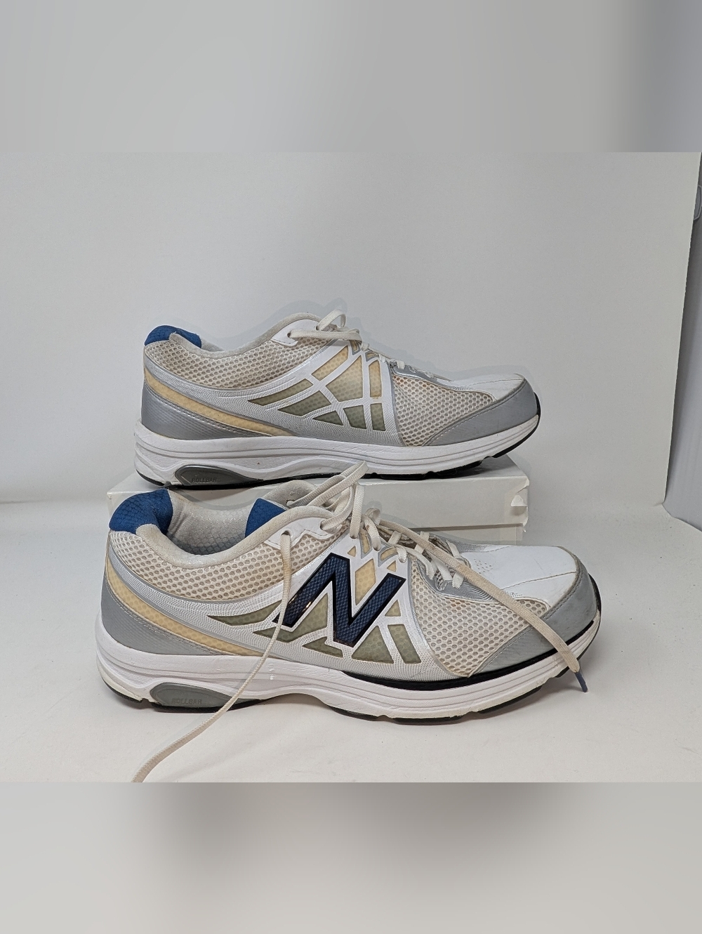 New Balance 847v2 White Walking Shoes Mens Size 10.5D MW847WT2 Comfort